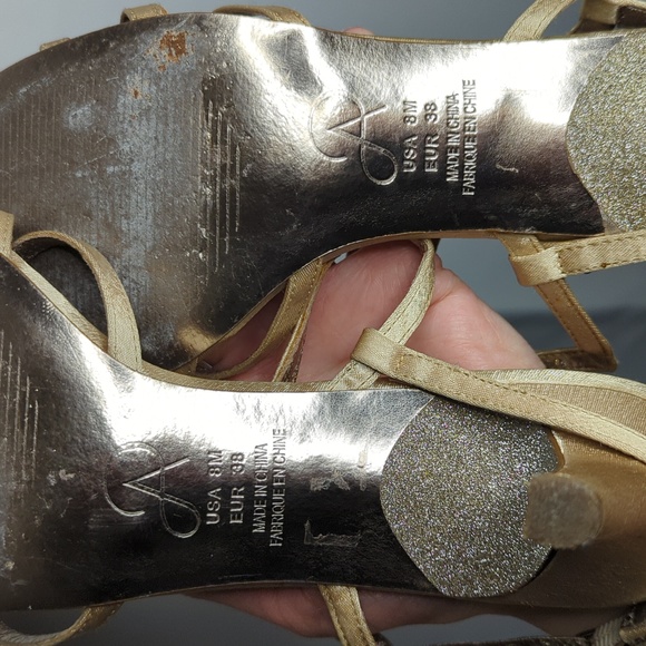 Slingback kitten Adrianna Papell heels with rhinestones - Picture 4 of 10